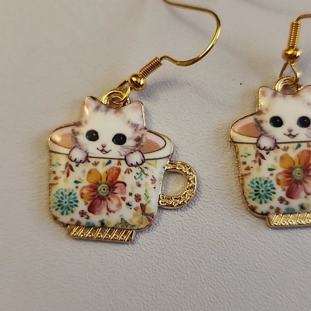 BOHO Coffee Cup Cat Earrings Just Stunning ADORABLE EO - Picture 2 of 4